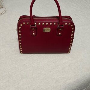 MICHAELKORS BURGENDY BAG